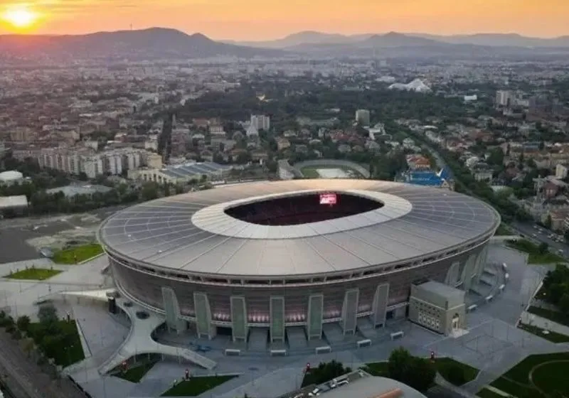 Puskás Aréna: Sân khấu lịch sử cho trận chung kết C1 2026Vào ngày 22 tháng 5 năm 2024, Ủy ban điều hành UEFA đã chính thức công bố Puskás Aréna là nơi đăng cai trận chung kết C1 2026. Đây là lần đầu tiên trong lịch sử, thủ đô Budapest của Hungary có vinh dự tổ chức trận đấu cuối cùng của giải đấu cấp câu lạc bộ danh giá nhất hành tinh.
