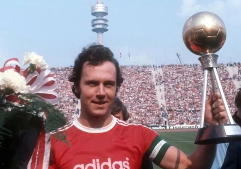 Tiểu sử và những bước chân đầu tiên của Franz Beckenbauer