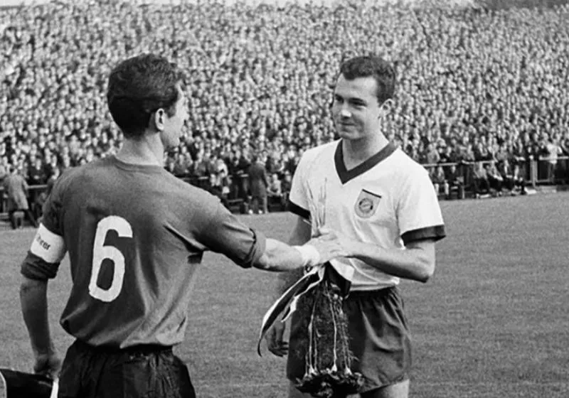 Franz Beckenbauer – "Hoàng Đế" và cuộc cách mạng với vị trí Libero